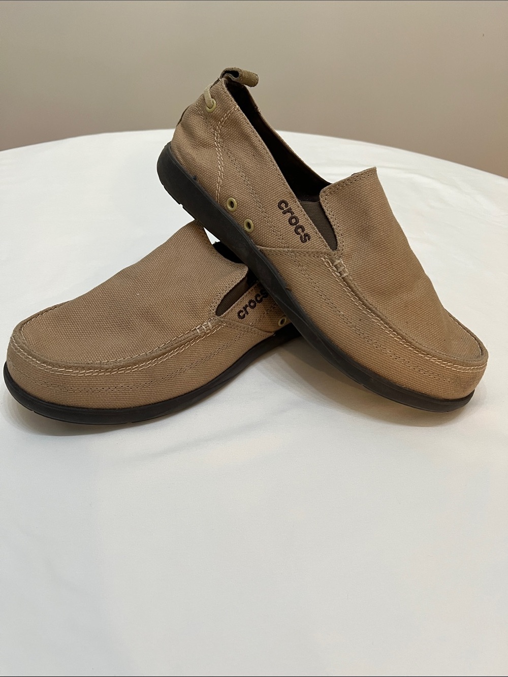 CROCS Men’s Khaki Walu Canvas Slip-On Lightweight Loafers Everyday Comfort